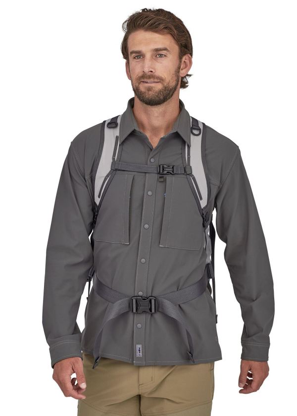 Patagonia Stormfront Roll Top Backpack 49226 DFTG Model Patagonia Stormfront Roll Top Backpack 49226 DFTG Model